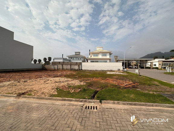 Imagem Terreno à Venda, 150 m² em Beira Rio - Biguaçu Imagem Terreno à Venda, 150 m² em Beira Rio - Biguaçu