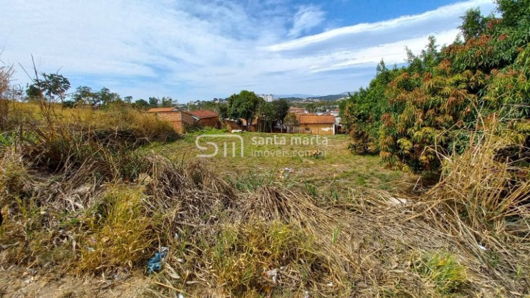 Imagem Imóvel à Venda, 1.200 m² em Margem Esquerda - Cachoeira Paulista Imagem Imóvel à Venda, 1.200 m² em Margem Esquerda - Cachoeira Paulista
