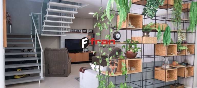 Imagem Casa com 5 Quartos à Venda, 329 m² em Santa Mônica - Florianópolis Imagem Casa com 5 Quartos à Venda, 329 m² em Santa Mônica - Florianópolis