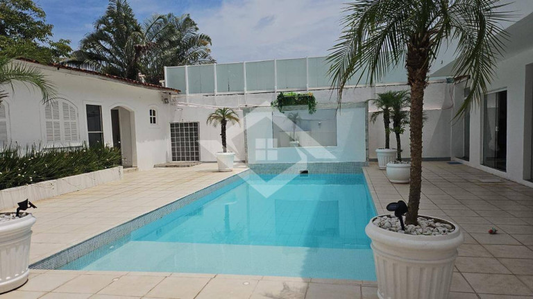 Imagem Casa com 5 Quartos à Venda, 600 m² em Recreio Dos Bandeirantes - Rio De Janeiro Imagem Casa com 5 Quartos à Venda, 600 m² em Recreio Dos Bandeirantes - Rio De Janeiro