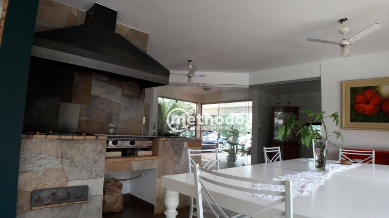 Imagem Casa com 6 Quartos à Venda, 302 m² em Taquaral - Campinas Imagem Casa com 6 Quartos à Venda, 302 m² em Taquaral - Campinas