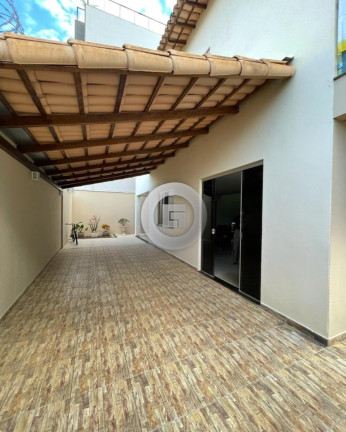 Sobrado com 4 Quartos à Venda, 126 m² em Augusta Mota - Montes Claros