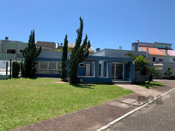 Imagem Casa com 3 Quartos à Venda, em Hípica - Porto Alegre Imagem Casa com 3 Quartos à Venda, em Hípica - Porto Alegre