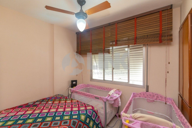 Imagem Imóvel com 3 Quartos à Venda, 218 m² em Auxiliadora - Porto Alegre Imagem Imóvel com 3 Quartos à Venda, 218 m² em Auxiliadora - Porto Alegre