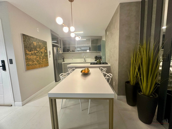 Imagem Apartamento com 3 Quartos à Venda, 110 m² em Agronômica - Florianópolis Imagem Apartamento com 3 Quartos à Venda, 110 m² em Agronômica - Florianópolis