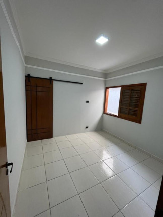 Imagem Casa com 3 Quartos à Venda, 123 m² em Maracanã - Praia Grande Imagem Casa com 3 Quartos à Venda, 123 m² em Maracanã - Praia Grande