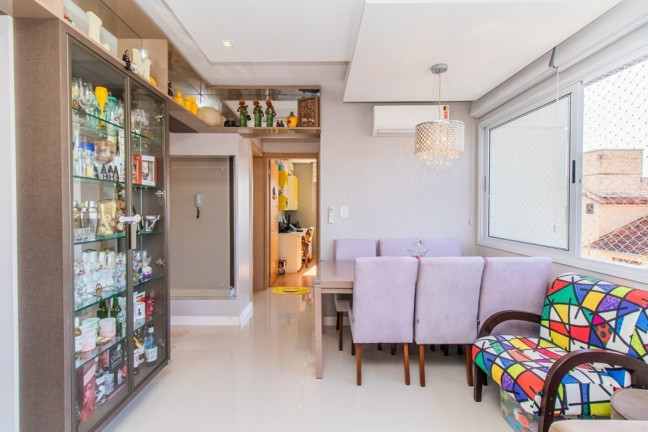 Imagem Imóvel com 2 Quartos à Venda, 65 m² em Jardim Planalto - Porto Alegre Imagem Imóvel com 2 Quartos à Venda, 65 m² em Jardim Planalto - Porto Alegre