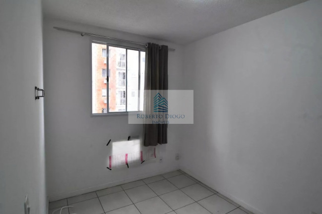 Imagem Imóvel com 2 Quartos à Venda, 46 m² em Camorim - Rio De Janeiro Imagem Imóvel com 2 Quartos à Venda, 46 m² em Camorim - Rio De Janeiro