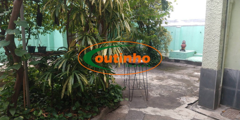 Imagem Casa com 7 Quartos à Venda, 234 m² em Tijuca - Rio De Janeiro Imagem Casa com 7 Quartos à Venda, 234 m² em Tijuca - Rio De Janeiro