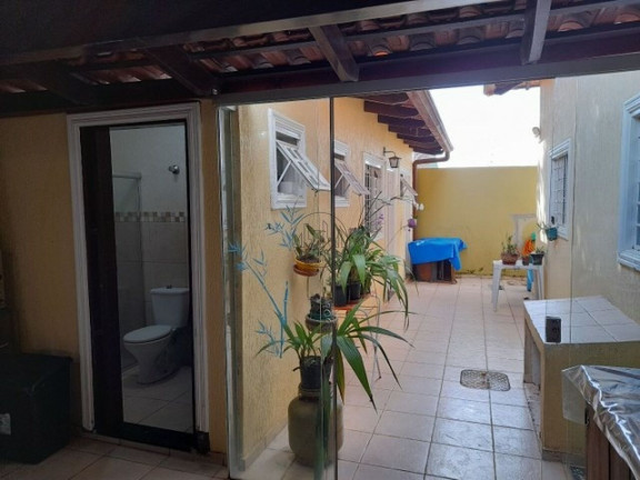 Imagem Casa com 3 Quartos à Venda, 300 m² em Riacho Fundo I - Brasília