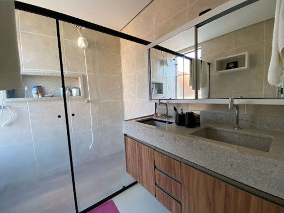 Imagem Casa com 4 Quartos à Venda, 350 m² em Jardim Estância Brasil - Atibaia