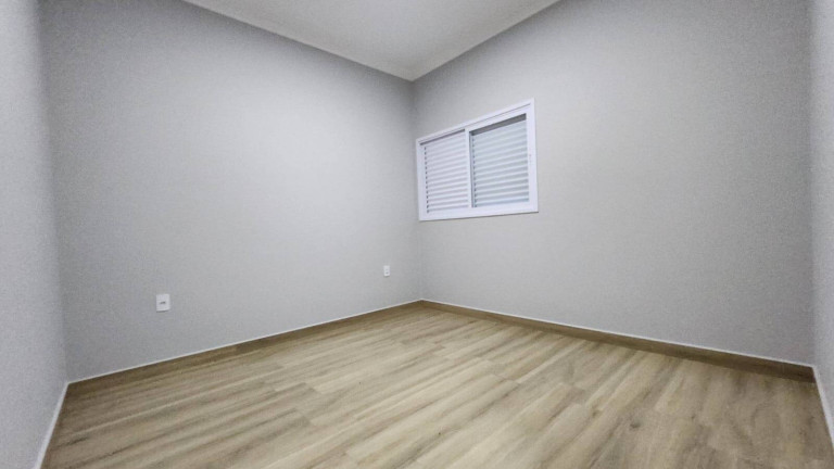 Imagem Casa com 3 Quartos à Venda, 157 m² em Botucatu