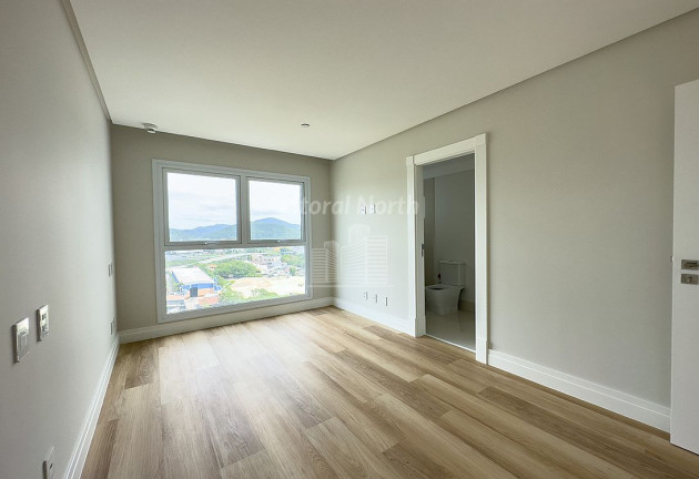 Imagem Apartamento com 4 Quartos à Venda, 196 m² em Centro - Balneário Camboriú Imagem Apartamento com 4 Quartos à Venda, 196 m² em Centro - Balneário Camboriú