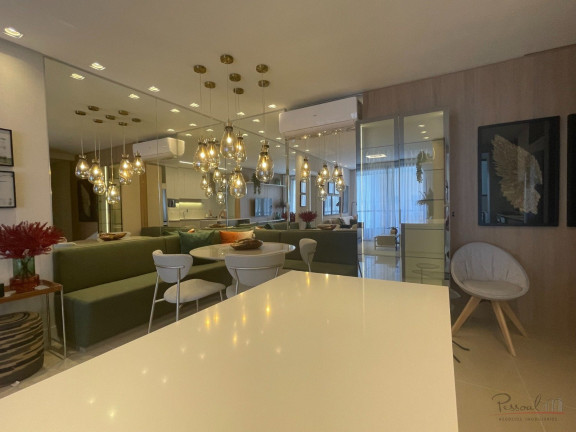Imagem Apartamento com 3 Quartos à Venda, 213 m² em Agronômica - Florianópolis Imagem Apartamento com 3 Quartos à Venda, 213 m² em Agronômica - Florianópolis