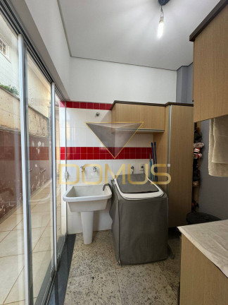 Imagem Sobrado com 3 Quartos à Venda, 329 m² em Ribeirânia - Ribeirão Preto Imagem Sobrado com 3 Quartos à Venda, 329 m² em Ribeirânia - Ribeirão Preto