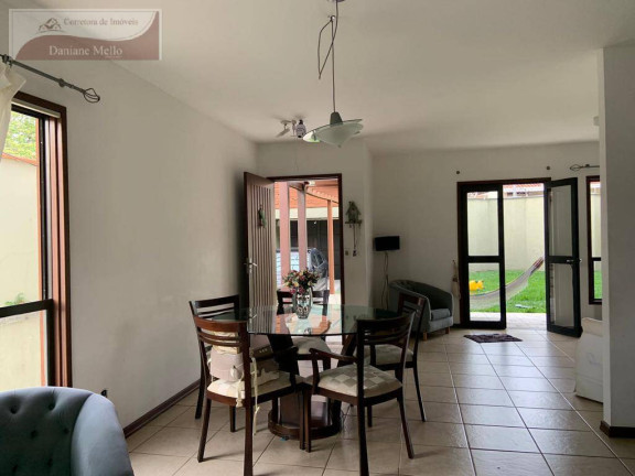 Imagem Sobrado com 3 Quartos à Venda, 300 m² em Jardim Sevilha - Bragança Paulista Imagem Sobrado com 3 Quartos à Venda, 300 m² em Jardim Sevilha - Bragança Paulista