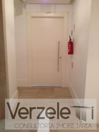 Imagem Apartamento com 3 Quartos à Venda, 180 m² em Centro - Balneário Camboriú Imagem Apartamento com 3 Quartos à Venda, 180 m² em Centro - Balneário Camboriú