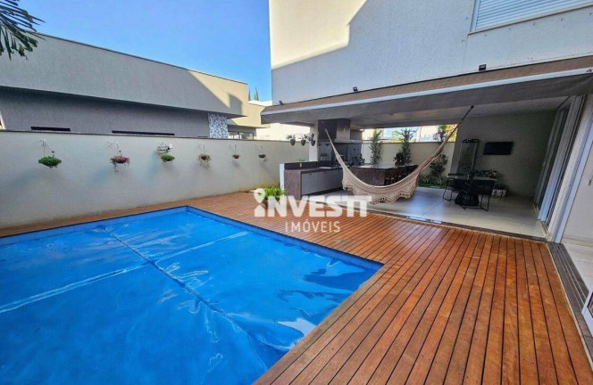 Sobrado com 4 Quartos à Venda, 352 m² em Portal Do Sol Green - Goiânia