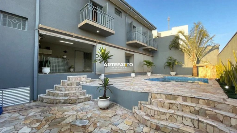 Casa com 3 Quartos à Venda, 270 m² em Jardim Santana - Franca