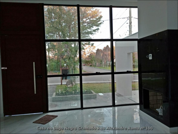 Imagem Casa com 3 Quartos à Venda, 225 m² em Lago Negro - Gramado