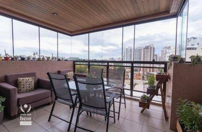 Imagem Apartamento com 4 Quartos à Venda, 211 m² em Cabral - Curitiba