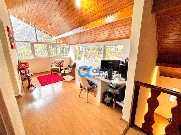 Imagem Casa com 4 Quartos à Venda, 300 m² em Retiro - Petrópolis Imagem Casa com 4 Quartos à Venda, 300 m² em Retiro - Petrópolis