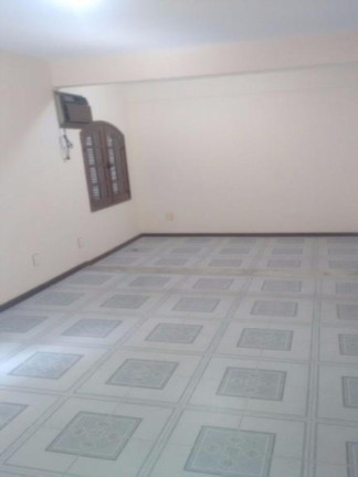 Imagem Casa com 3 Quartos à Venda, 100 m² em Centro - Macaé