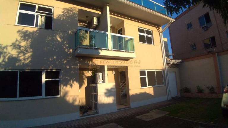 Imagem Casa com 3 Quartos à Venda, 120 m² em Tanque - Rio De Janeiro Imagem Casa com 3 Quartos à Venda, 120 m² em Tanque - Rio De Janeiro