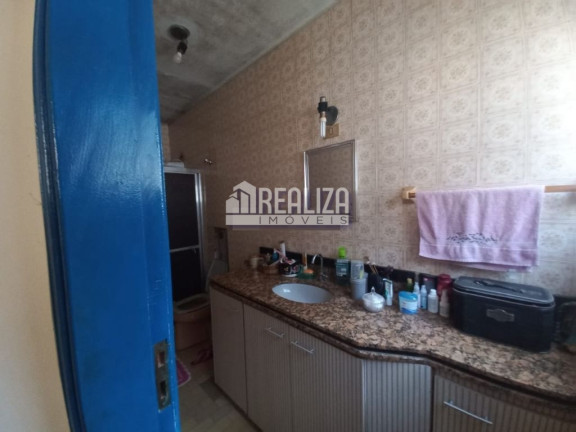 Imagem Casa com 3 Quartos à Venda, 300 m² em Conjunto Pontal - Uberaba Imagem Casa com 3 Quartos à Venda, 300 m² em Conjunto Pontal - Uberaba