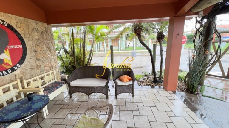 Imagem Casa com 4 Quartos à Venda, 290 m² em Centro - Xangri-la