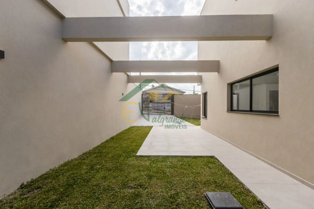 Imagem Sobrado com 3 Quartos à Venda, 145 m² em Uberaba - Curitiba Imagem Sobrado com 3 Quartos à Venda, 145 m² em Uberaba - Curitiba