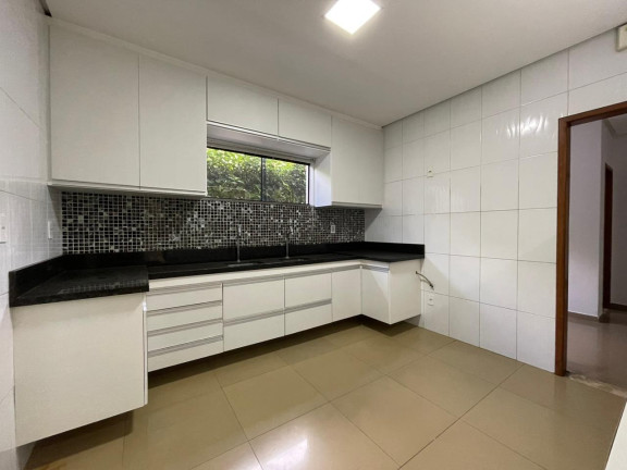 Imagem Casa com 4 Quartos à Venda, 280 m² em Boa Vista - Vitória Da Conquista Imagem Casa com 4 Quartos à Venda, 280 m² em Boa Vista - Vitória Da Conquista