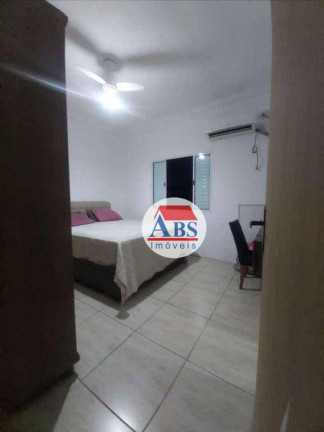 Imagem Casa com 3 Quartos à Venda, 100 m² em Vila Caraguata - Cubatão Imagem Casa com 3 Quartos à Venda, 100 m² em Vila Caraguata - Cubatão