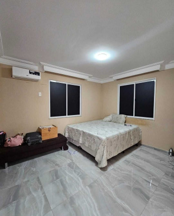 Imagem Casa com 4 Quartos à Venda, 200 m² em Buraquinho - Lauro De Freitas