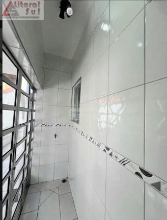 Imagem Casa com 2 Quartos à Venda, 64 m² em Maracanã - Praia Grande