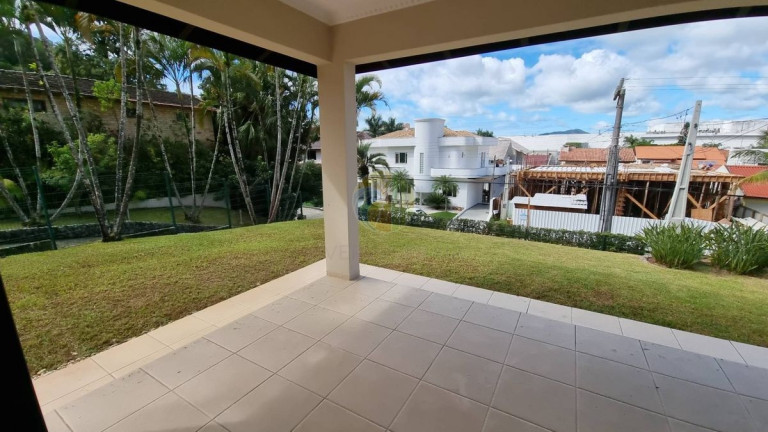 Imagem Casa com 4 Quartos à Venda, 321 m² em Estados - Balneário Camboriú
