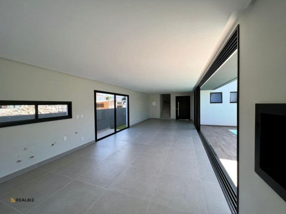 Imagem Casa com 3 Quartos à Venda, 360 m² em Palmas - Governador Celso Ramos
