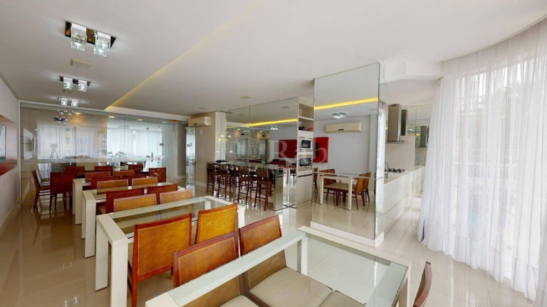 Apartamento com 3 Quartos à Venda, 134 m² em Centro - Balneário Camboriú