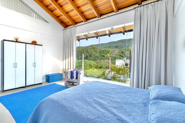 Imagem Casa com 3 Quartos à Venda, 184 m² em Bombas - Bombinhas