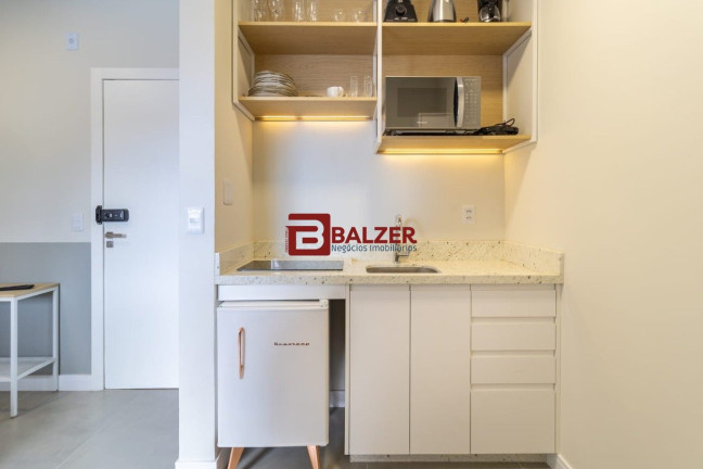 Imagem Apartamento com 1 Quarto à Venda, 32 m² em Centro - Florianópolis