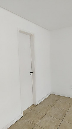 Imagem Sala Comercial à Venda, 32 m² em Centro Histórico - Porto Alegre Imagem Sala Comercial à Venda, 32 m² em Centro Histórico - Porto Alegre