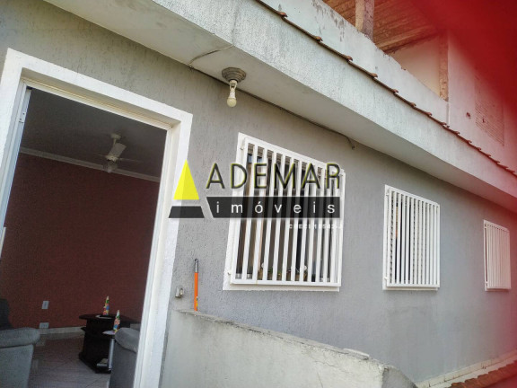 Casa com 5 Quartos à Venda,  em Eldorado - Diadema
