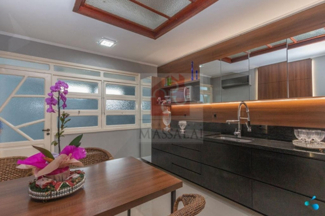 Imagem Casa com 3 Quartos à Venda, 240 m² em Vila João Pessoa - Porto Alegre Imagem Casa com 3 Quartos à Venda, 240 m² em Vila João Pessoa - Porto Alegre