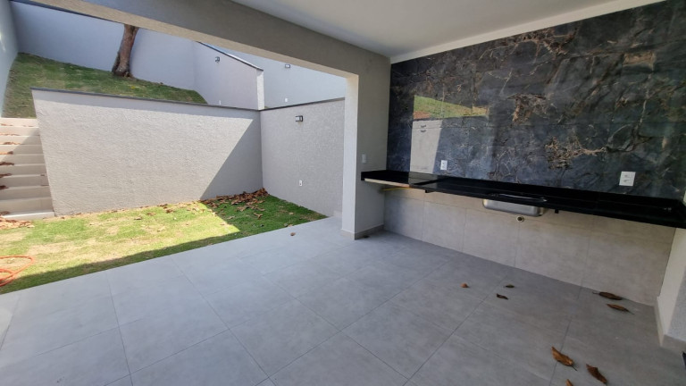 Casa com 3 Quartos à Venda, 124 m² em Jardim Do Lago - Atibaia
