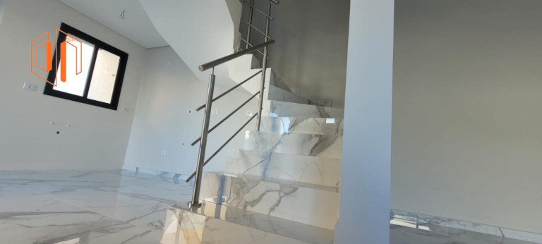 Imagem Sobrado com 3 Quartos à Venda, 104 m² em Cajuru - Curitiba