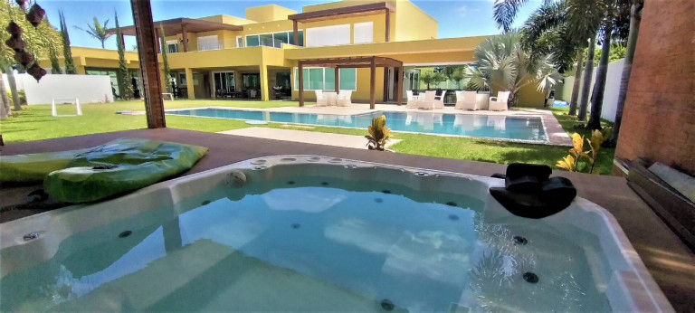 Imagem Casa com 7 Quartos à Venda, 1.800 m² em Outeiro Do São Francisco - Porto Seguro Imagem Casa com 7 Quartos à Venda, 1.800 m² em Outeiro Do São Francisco - Porto Seguro