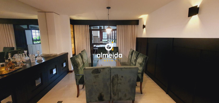 Apartamento com 4 Quartos à Venda, 470 m² em Centro - Santa Maria
