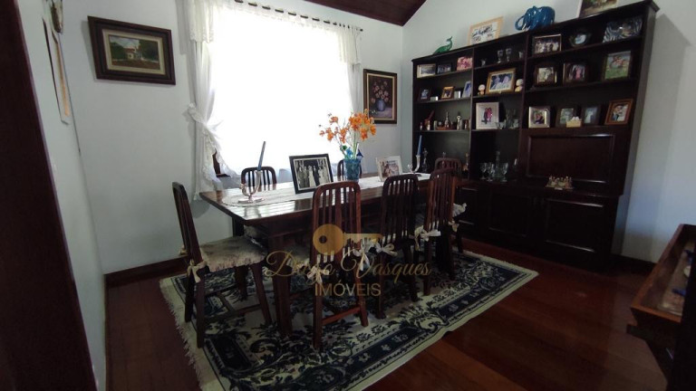 Imagem Casa com 4 Quartos à Venda, 172 m² em Tijuca - Teresópolis Imagem Casa com 4 Quartos à Venda, 172 m² em Tijuca - Teresópolis