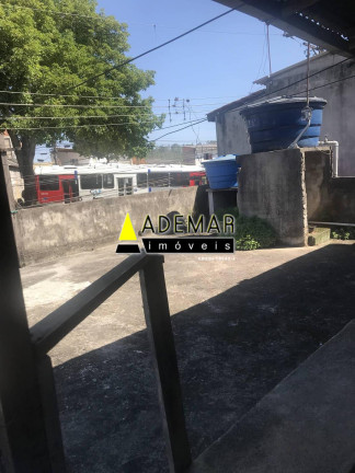 Casa com 5 Quartos à Venda,  em Eldorado - Diadema