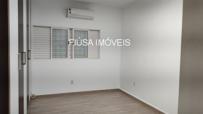 Imagem Casa com 4 Quartos à Venda,  em Parque Residencial Cândido Portinari - Ribeirão Preto
